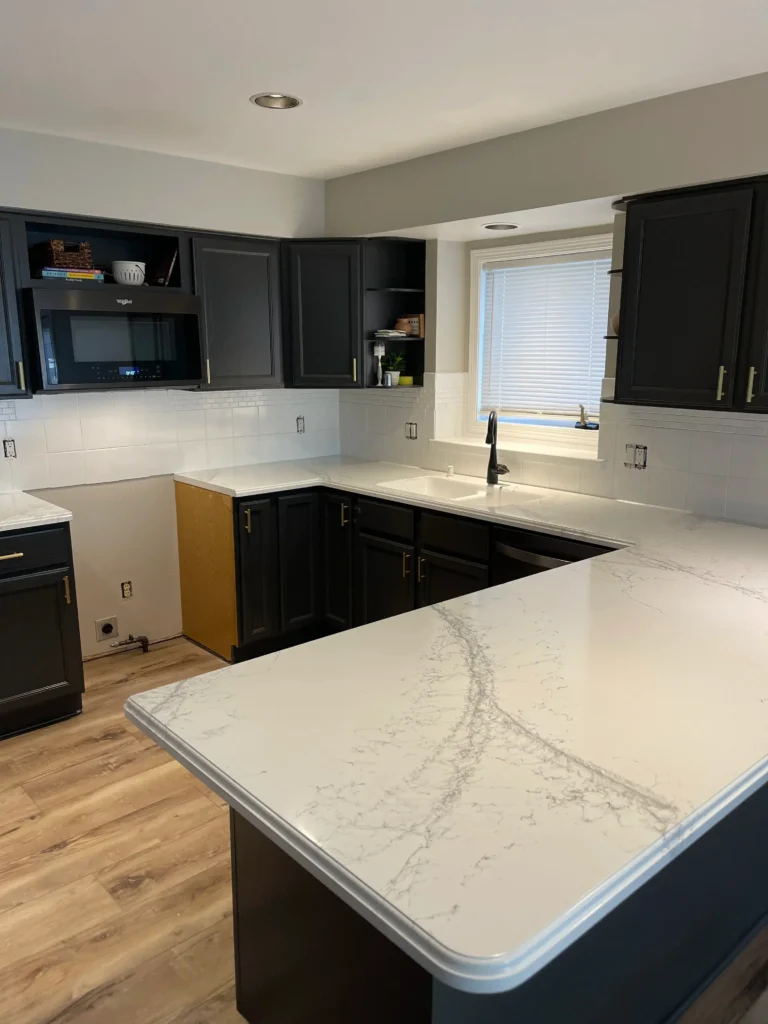 kitchen-countertop-resurfacing-quartz-look.webp